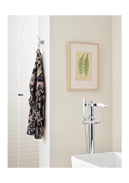 Bornoz Askısı - Mulholland Serisi, Krom modelleri