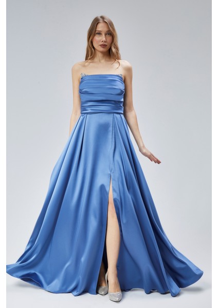 Kadın Abiye ve Mezuniyet Taşlı Drape Detaylı Yırtmaçlı Straplez Saten Abiye Elbise