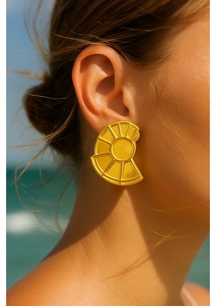 Fan Küpe – Işıltılı Cesur Stil