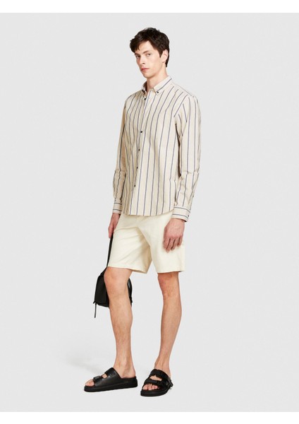 Sisley Keten Pamuk Karışımlı Çizgili Yakası Düğmeli Gömlek Erkek Siyah Mix Gömlek - 324P5ZKYSQ03I modelleri