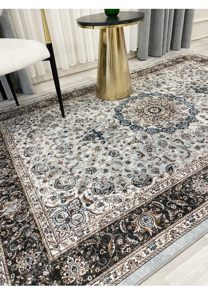 Gri Geleneksel Motifli Saçaklı Klasik Kaymaz Taban Halı modelleri