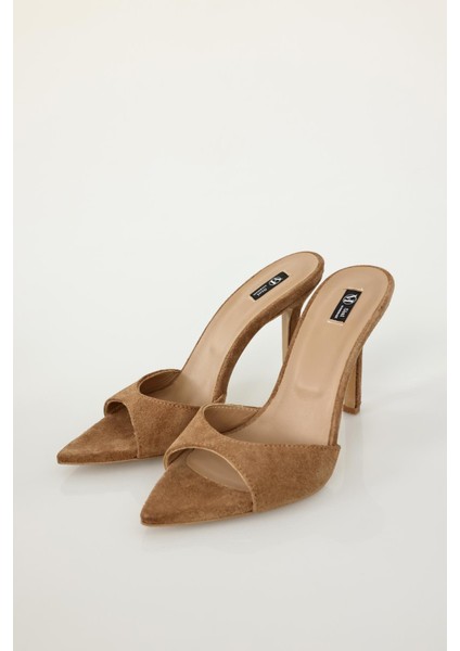 Bal Sivri Burun Topuklu Terlik 25157