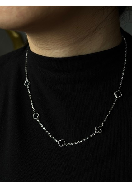 925 Ayar Gümüş Beşli 8 mm Yonca Cleef Model Kolye