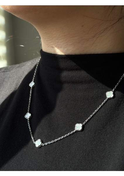 925 Ayar Gümüş Beşli 8 mm Yonca Cleef Model Kolye indirimleri