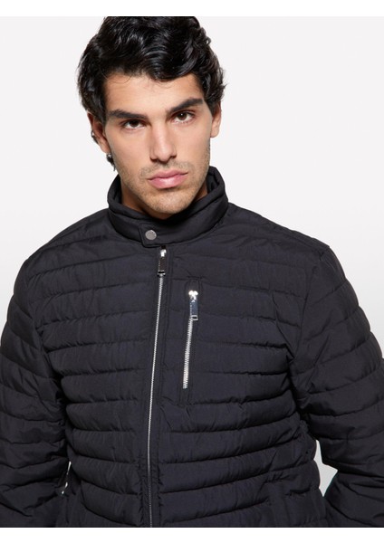 Sisley Fermuar ve Logo Detaylı Slim Fit Mont Erkek Bej Mont - 325P21V1SN03R modelleri