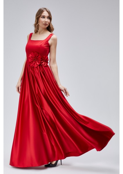 Kadın Abiye ve Mezuniyet Elbiseleri Çiçek Detaylı Kare Yaka Pileli Saten Abiye Elbise modelleri