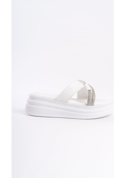 Mıla Düz Topuklu Taşlı Çapraz Şeritli Kalın ve Ortopedik Taban Kadın Terlik Bt Beyaz modelleri