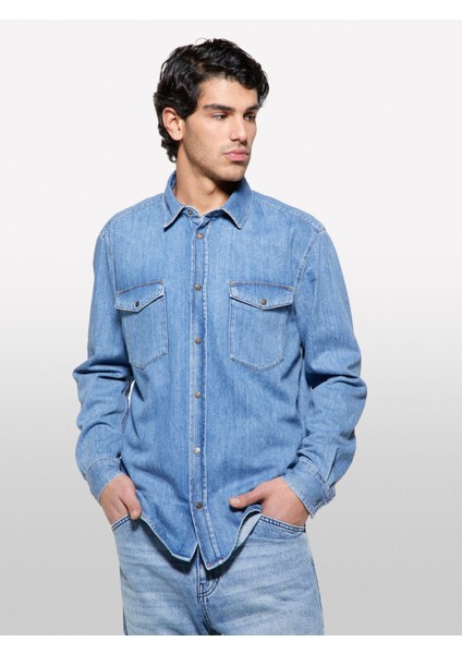 Sisley %100 Pamuk Önü 2 Cepli Regular Fit Denim Gömlek Erkek Mavi Denim Gömlek - 325P53GESQ04G modelleri