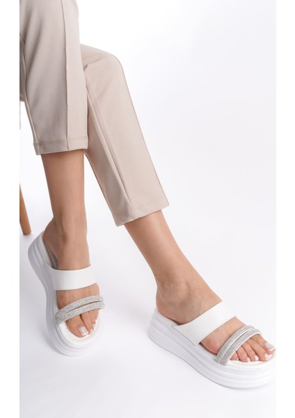 Laıla Düz Topuklu Taşlı Şeritli Kalın ve Ortopedik Taban Kadın Terlik Bt Beyaz indirimleri