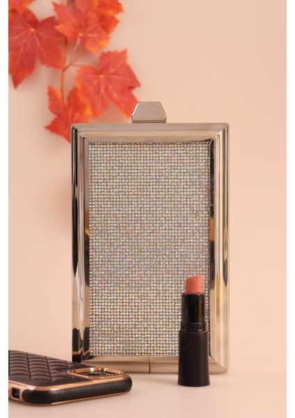 820 Kare Taş Detaylı Abiye Çanta