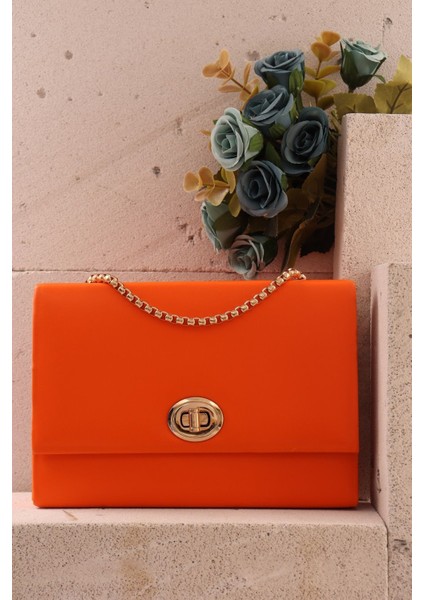 414 Mat Zincir Askılı Kilitli Portföy Çanta