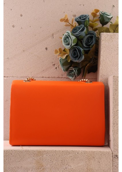 414 Mat Zincir Askılı Kilitli Portföy Çanta fiyatları