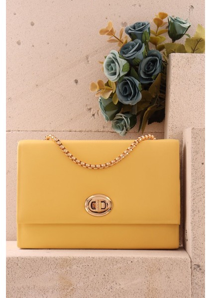 414 Mat Zincir Askılı Kilitli Portföy Çanta