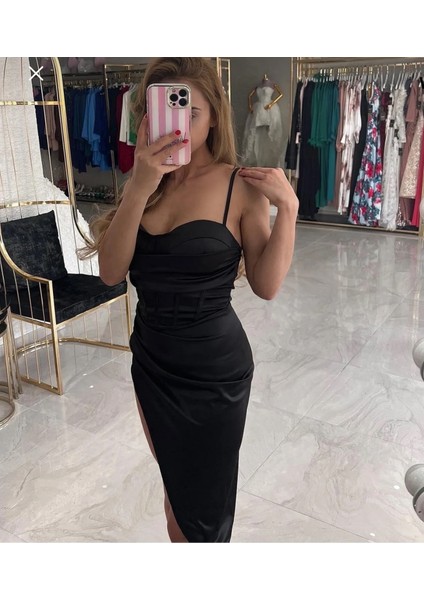 Saten Asimetrik Kesim Derin Yırtmaç Elbise