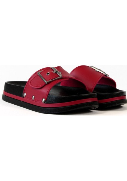 MUBACo. Ortopedik Tabanlı Tokalı Kırmızı Kadın Terlik modelleri