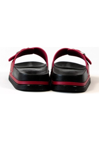 MUBACo. Ortopedik Tabanlı Tokalı Kırmızı Kadın Terlik
