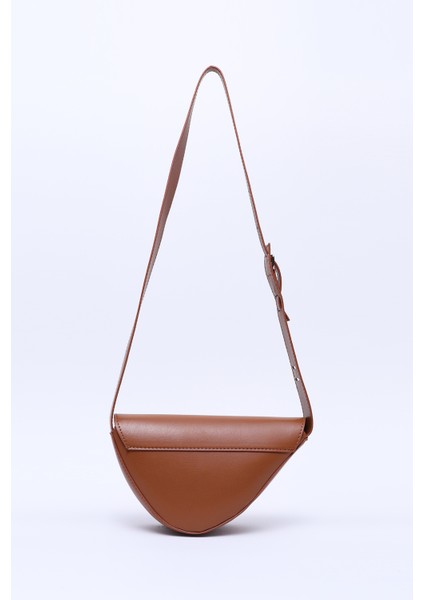 Taba SHK154 Suni Deri Asimetrik Çıtçıtlı Tek Bölmeli Astarlı Kol ve Omuz Çantası fırsatları