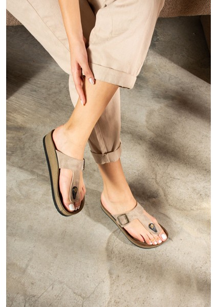 Günlük Kadın Erkek Yetişkin Mantar Taban Desenli Tokalı Ayarlanabilir Parmak Arası Terlik 34158 - 77 fiyatları