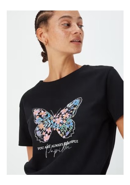 2477 Kelebek Baskılı Siyah Kadın T-Shirt - 90 modelleri
