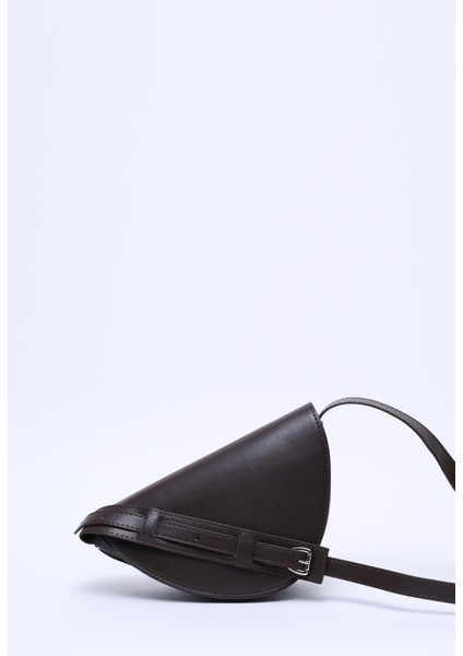 Kahve Rengi SHK154 Suni Deri Asimetrik Çıtçıtlı Tek Bölmeli Astarlı Kol ve Omuz Çantası