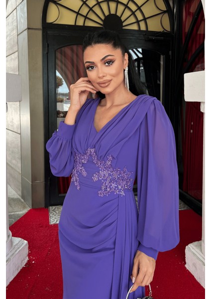 Şifon Kumaş Boncuk Işlemeli Şal Detaylı Abiye Elbise - Mor modelleri