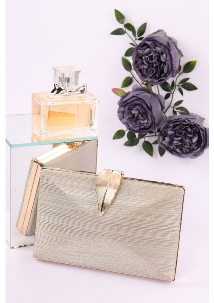 Weembag Abiye Çanta Zarif Yaprak Detaylı Saten Kaplama Kadın El Çantası