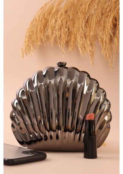 801 Şık Metal Istiridye Abiye Çanta fiyatları