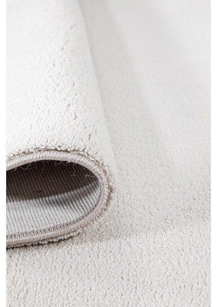 Petunya 3404A Beyaz Yumuşacık Dokulu Pofuduk Salon, Mutfak, Oturma Odası Çocuk Odası Halısı fiyatları