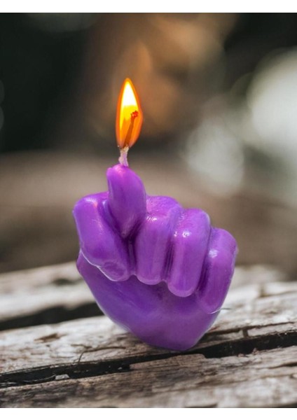 Mor Renkli El Şeklinde Vanilya Kokulu Mum, Şık ve Doğal Dekorasyon Ürünü