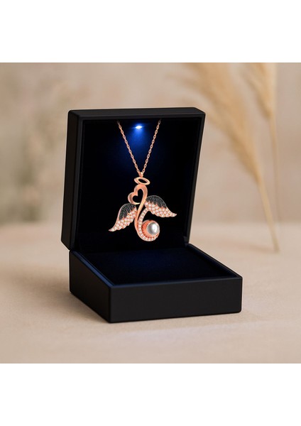 Işıklı Kutuda Sevgi Meleği 100 Dilde Seni Seviyorum Gümüş Kolye