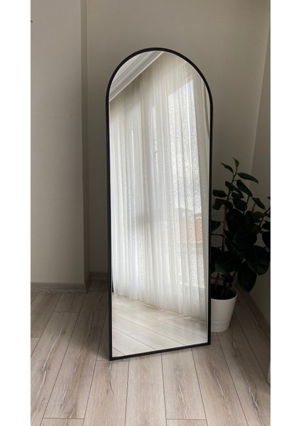 Oval Boy Aynası, Siyah Metal Çerçeve, 65X180 Cm, Modern ve Şık Tasarım fiyatları