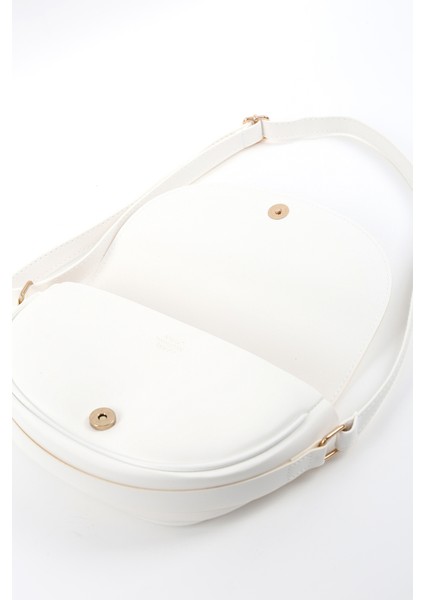Beyaz SHK92 Kilit Detaylı Suni Deri Tek Bölmeli Çıtçıtlı El, Kol ve Omuz Çantası
