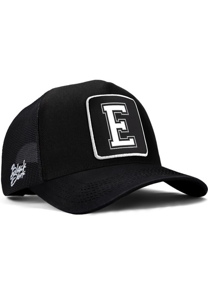 E Harf Logolu Siyah Trucker Şapka