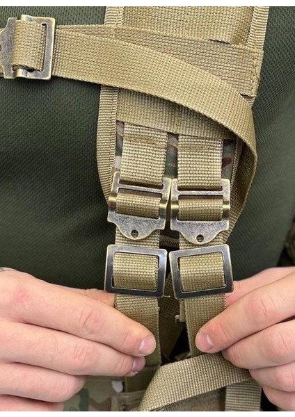 Çeçen Yeleği Arkası Çantalı