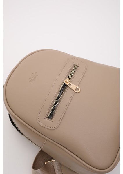 Vizon Shk200 Deri 2 Bölmeli Fermuarlı Yazılı Kolon Askılı Sırt Çantası U:26 E:22 G:9 Cm