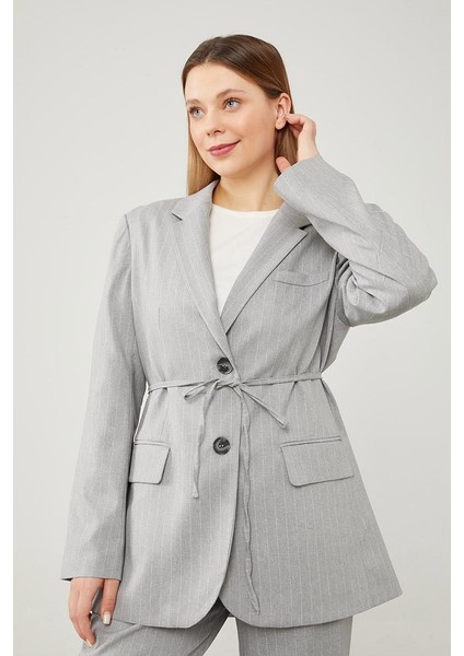 Gri Belden Bağlamalı Çizgili Pantolonlu Takım modelleri