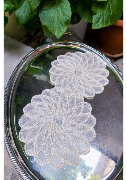 6'lı Ekru Güpür Dantel Kokteyl Sunum Peçetesi, Şık ve Zarif Tasarım fırsatları