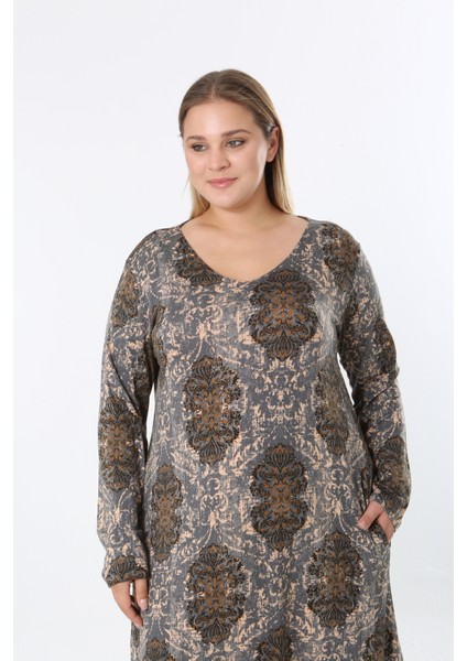 Kadın Desenli ve Likralı Büyük Beden Elbise fiyatları
