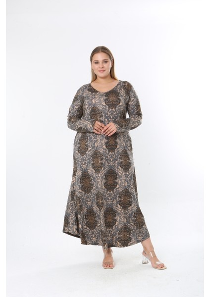 Kadın Desenli ve Likralı Büyük Beden Elbise