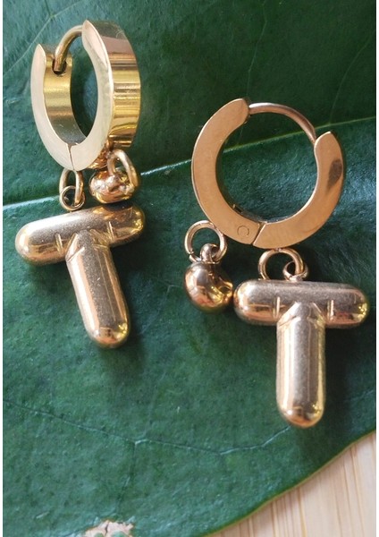 Gold Renk T Harfi Lüks Gösterişli Klips Küpe