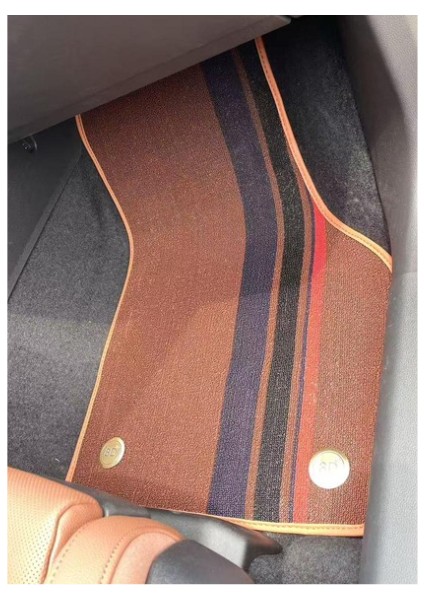 Skoda Superb 2024 Sonrası Aracına Özel 8d Paspas Takımı fiyatları