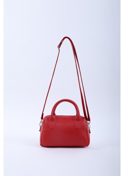 Kırmızı SHK184 Suni Deri ,fermuarlı Tek Bölmeli ,askılı El, Kol ve Omuz Çantası