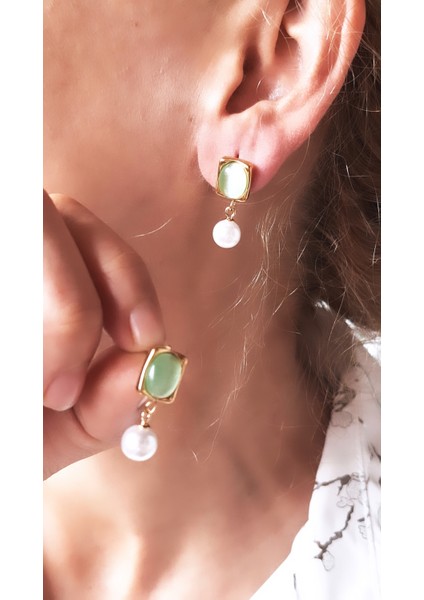 Opal Taşlı Kare Figür Incili Çelik Küpe fiyatları