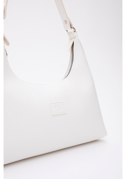 Beyaz SHK82 Baget Model Tek Bölmeli Kadın Suni Deri Kol ve Omuz Çantası