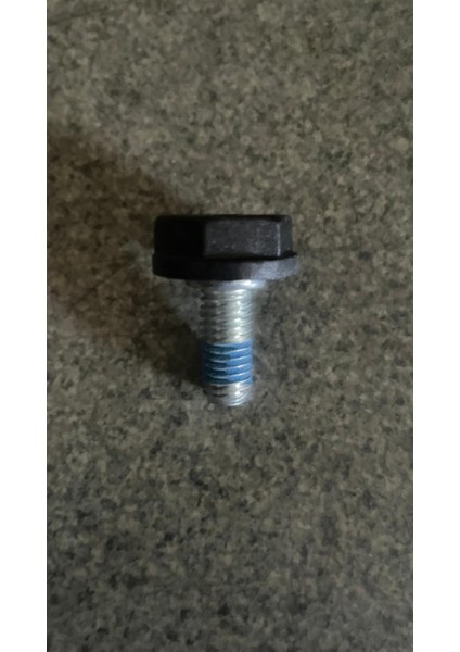 Akü Civatası 10X22