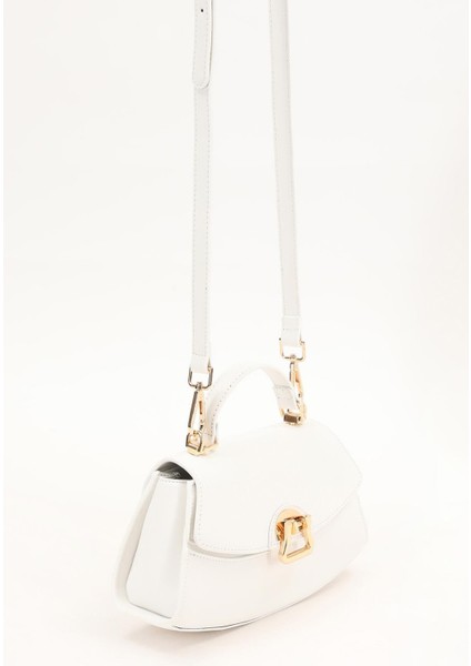 Beyaz Oval Kadın El Çantası modelleri