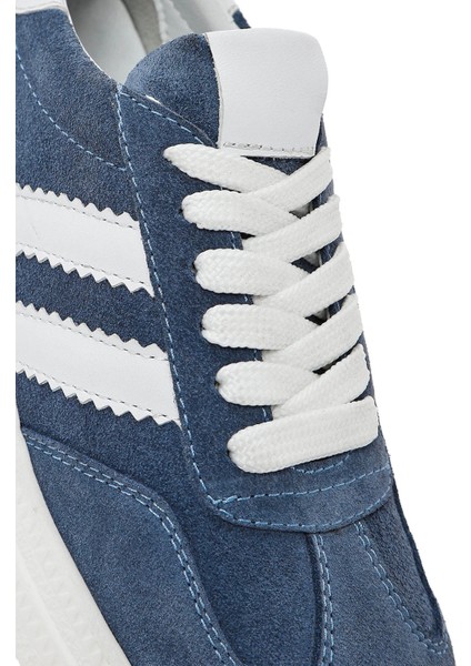 Kadın Mavi Bağcıklı Kalın Tabanlı Süet Deri Sneaker 25SFD511010