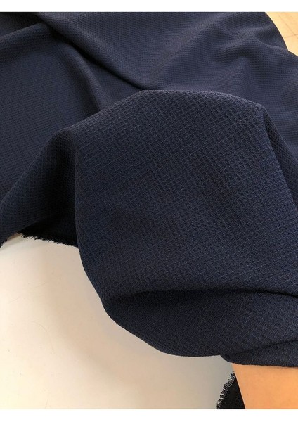 Kumlu Petek Kumaş-Kalın Iç Göstermez-Etek, Ceket, Elbise-En 150CM modelleri