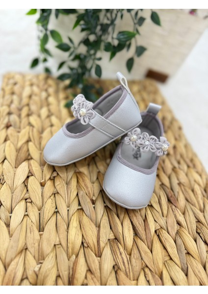 Kız Bebek Çiçek Detaylı Özel Gün Ayakkabısı fiyatları