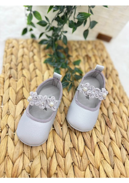 Kız Bebek Çiçek Detaylı Özel Gün Ayakkabısı modelleri